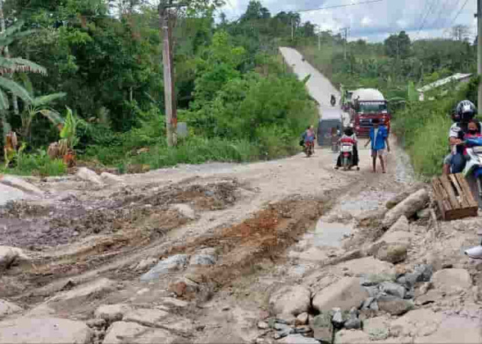 Jalan Cor Batukuning Kabupaten OKU Diusulkan Jadi Jalan Nasional