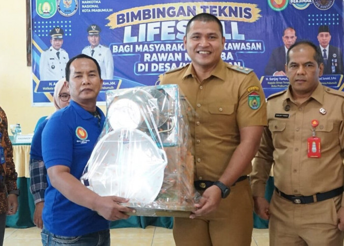 Cegah Penyalahgunaan Narkoba, BNN Prabumulih Bekali Penyintas Narkoba Keterampilan Olah Nanas Jadi Keripik
