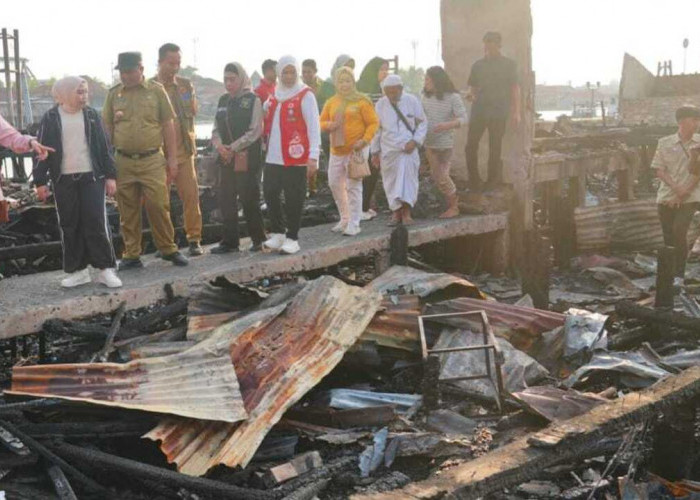 Feby Deru Kunjungi Lokasi Kebakaran di 1 Ulu, Pastikan Bantuan dan Trauma Healing bagi Korban