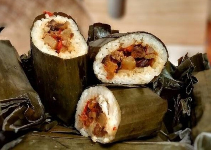 Arem-Arem, Kuliner Tradisional yang Tetap Bertahan di Tengah Gempuran Makanan Modern