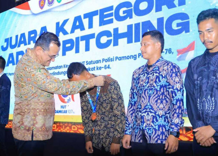 Sekda Sumsel Edward Candra Hadiri Gala Dinner, Wamendagri Tekankan Peran Strategis Aparatur Hadapi Tantangan G