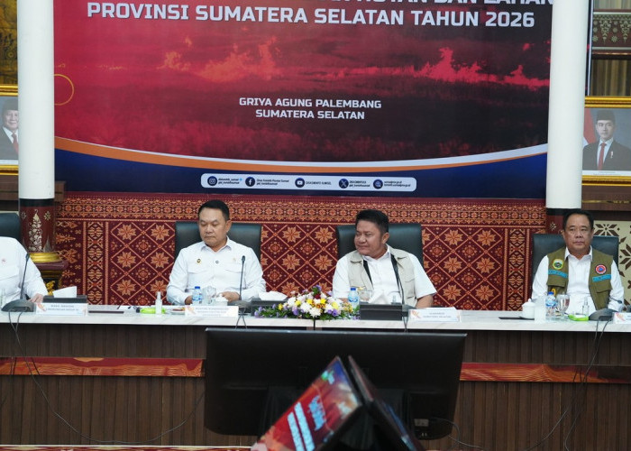 Sumsel Gaspol Atasi Kabut Asap, Herman Deru Dampingi Menko Polkam Siapkan Operasi Dry Ice