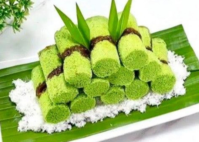 Kue Putu, Jajanan Tradisional yang Tetap Bertahan di Tengah Modernisasi Kuliner