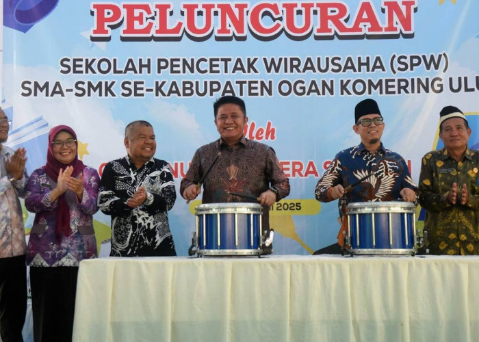 Gubernur Herman Deru Luncurkan Program PWS di SMKN 2 OKU: Ajak Siswa Kuasai Teknologi dan Bersaing di Pasar Di