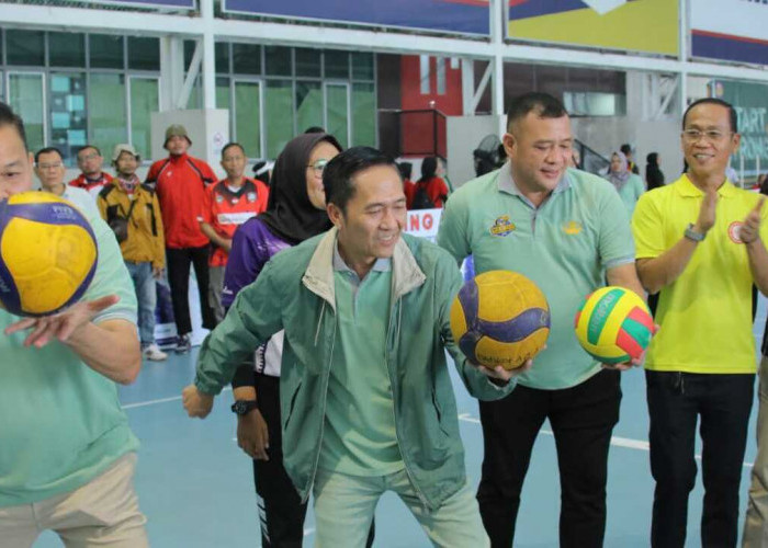 Turnamen Voli Korpri Piala Walikota Palembang Pecahkan Rekor Peserta