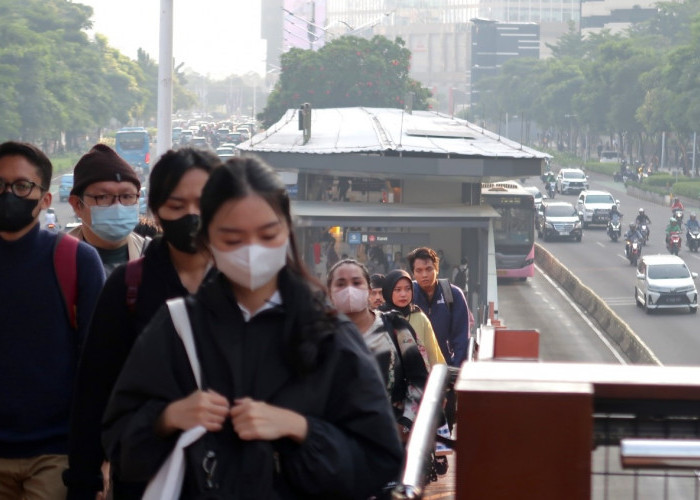 7 Langkah Menjaga Kesehatan Keluarga Akibat Asap Karhutla, Manulife Ajak Masyarakat Bantu Sesama