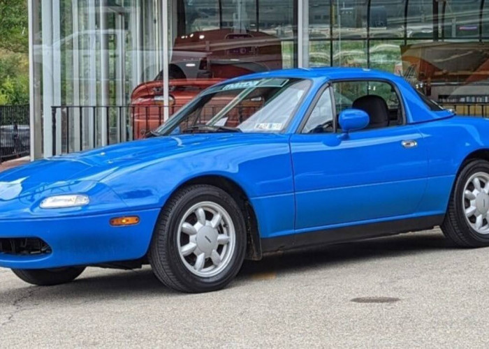 Mazda Roadster Miata 1991: Ikon Roadster Klasik yang Tak Lekang oleh Waktu.