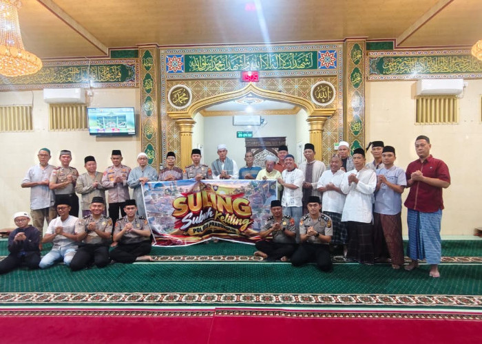 Subuh Keliling, Kapolres Prabumulih Ajak Warga Aktif Jaga Keamanan dan Sosialisasikan Call Center 110 