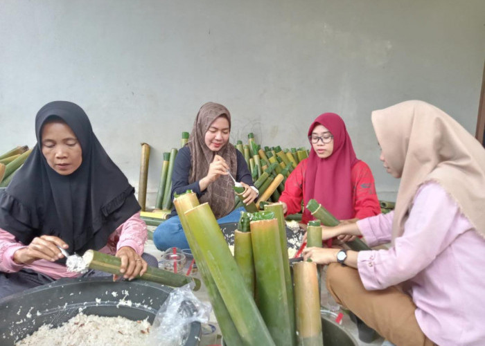 Tradisi Melemang Sambut 10 Muharram