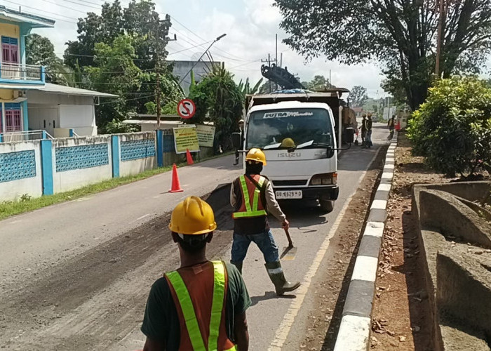 Pengendara Was-was, Jalinsum Ruas Belimbing–Simpang Meo Ditambal Sulam