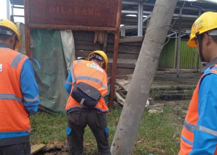 PLN ULP Baturaja Gerak Cepat Respon Laporan Warga, Perbaiki Posisi Kabel Rendah demi Keamanan