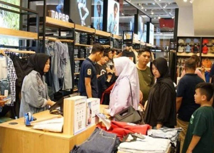 THR Udah Cair, Buruan Belanja Baju Baru di Palembang Indah Mall Gelar Ramadan Midnight Shopping 2025 Diskon Hi