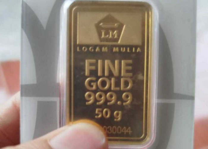 Emas Antam Anjlok ke Level Rp3,04 Juta, Celah Investasi atau Sinyal Waspada?