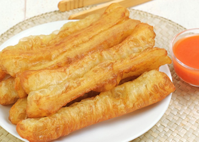 Cakwe, Jajanan Tradisional yang Tetap Bertahan di Tengah Gempuran Makanan Modern