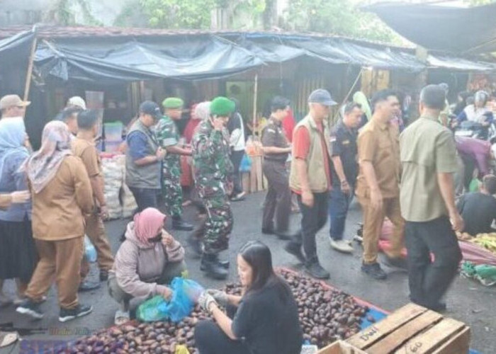 Jelang Idul Adha, Pemkab OKU Sidak Pasar