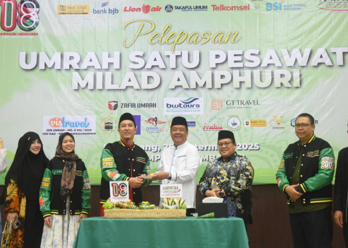 Wagub Cik Ujang Lepas 433 Jemaah Umrah, Apresiasi Kolaborasi Travel Amphuri