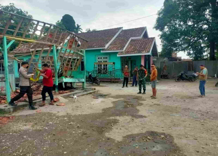 Olah TKP Kebakaran di Mekar Jaya, Polsek Baylen Temukan Penyebabnya