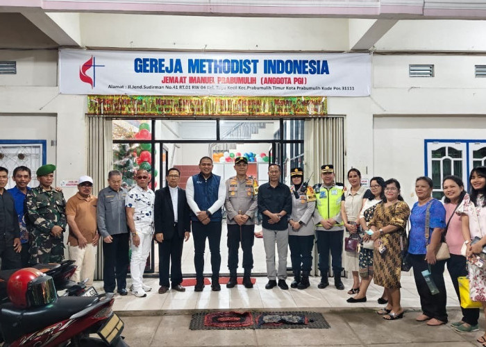 Kapolres Prabumulih Pimpin Patroli Gabungan, Pastikan Ibadah Natal 2025 Aman