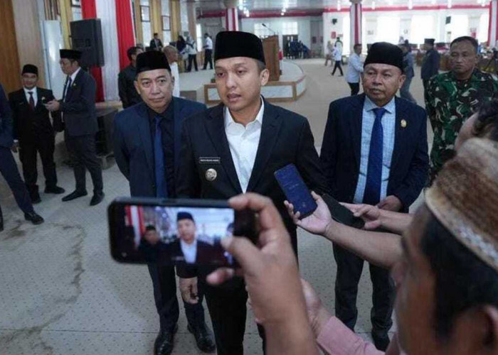 Gorong-Gorong Ambles di Rengas, Bupati Pastikan Dinas PUPR Segera Tindak Lanjut