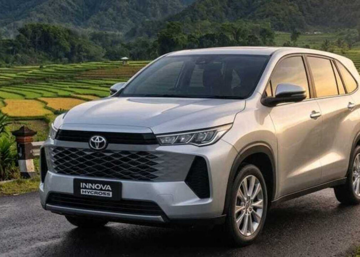 Innova Zenix 2026 Siap Tampil Beda! Desain Depan Baru Bawa DNA Toyota Masa Depan. 