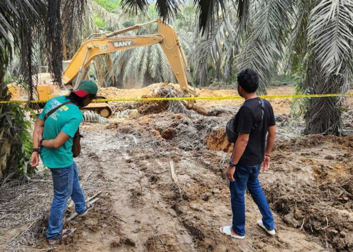 Sumur Minyak Ilegal Kali Berau Semburkan Air Tidak Henti