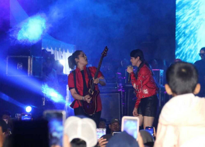 The Virgin Sukses Hibur Masyarakat Muara Enim
