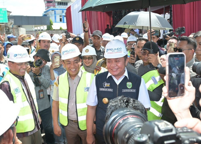 DoDorong Inklusi Keuangan, OJK Lepas Ekspor Turunan Kelapa dan Lada Hitam Bersama Karantina dan Pemprov Sumsel