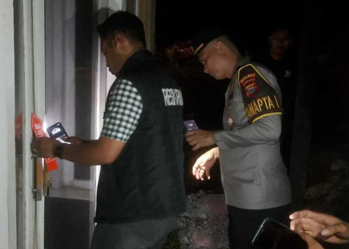 Dibobol dari Belakang, Isi Rumah Makan Ludes