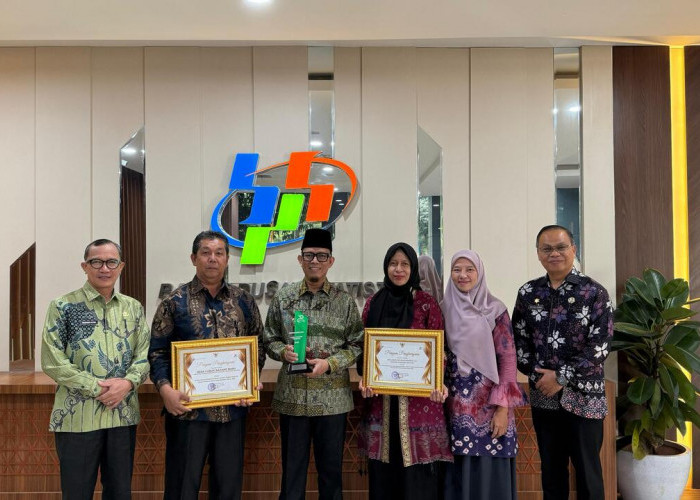 Terima Penghargaan Desa Cantik, Bupati OKU : Ini Menjadi Trigger Bagi Desa Lain Untuk Lebih Baik