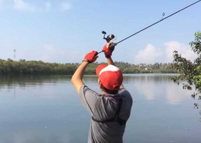 Bagi yang Suka Mancing di Rawa Kenali Tempat Memancingmu dan Ini yang Harus Disiapkan!