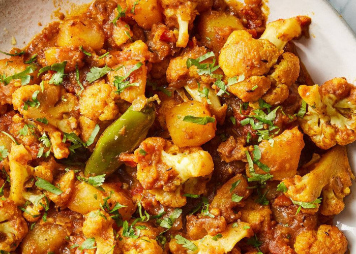 Aloo Gobi: Hidangan Tradisional India yang Menggoda Selera di Meja Nusantara