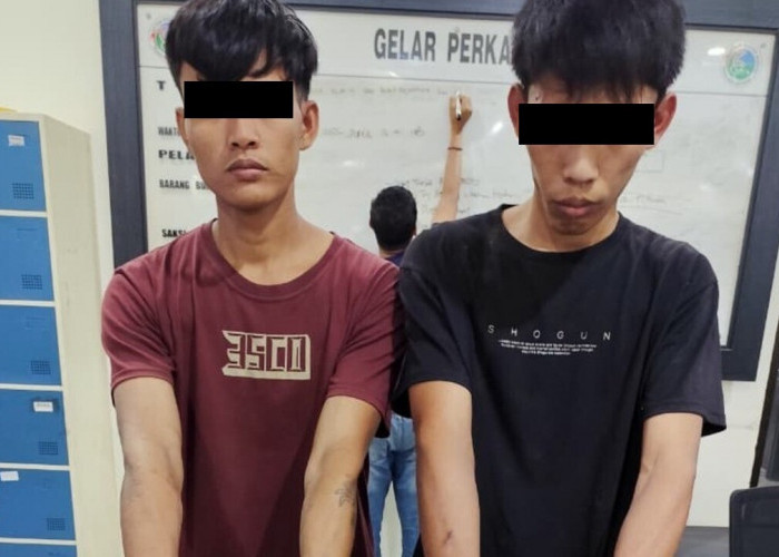 Sabu Tersembunyi Dalam Wadah Minyak Rambut di Atap Pondok, 2 Pemuda di Muba Dibekuk Polisi