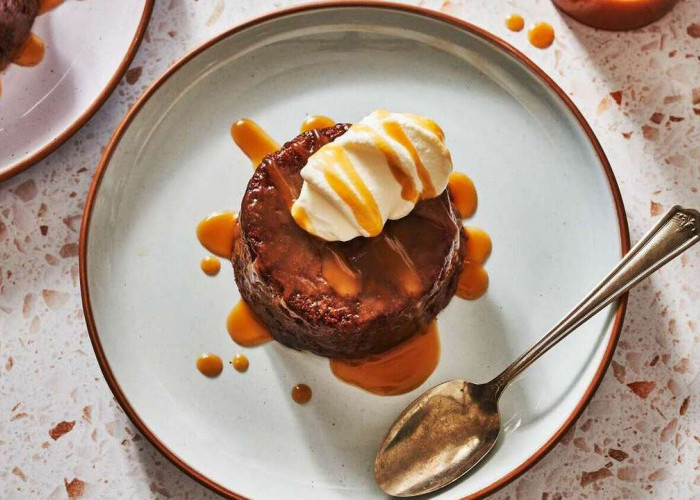 Sticky Toffee Pudding : Puding Klasik Inggris yang Menggoda Selera