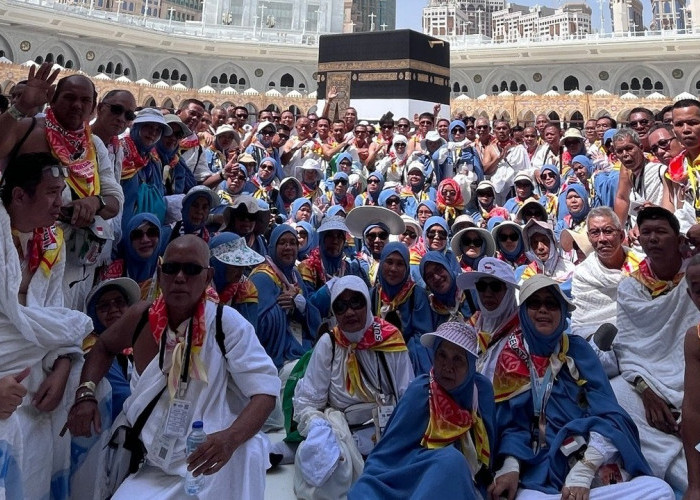 Tiba Selamat di Mekkah, 169 Jemaah Haji Asal Prabumulih Langsung Jalani Umrah Wajib