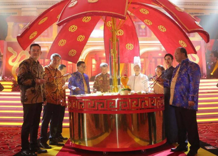 Meriahkan Imlek 2025 Bersama Nasabah di 3 Kota Bank Mandiri Perkuat Layanan dan Inovasi Digital 