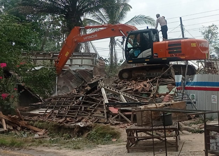 Musyawarah Mentok, PT KAI Tertibkan Bangunan Warga Dilahan Aset