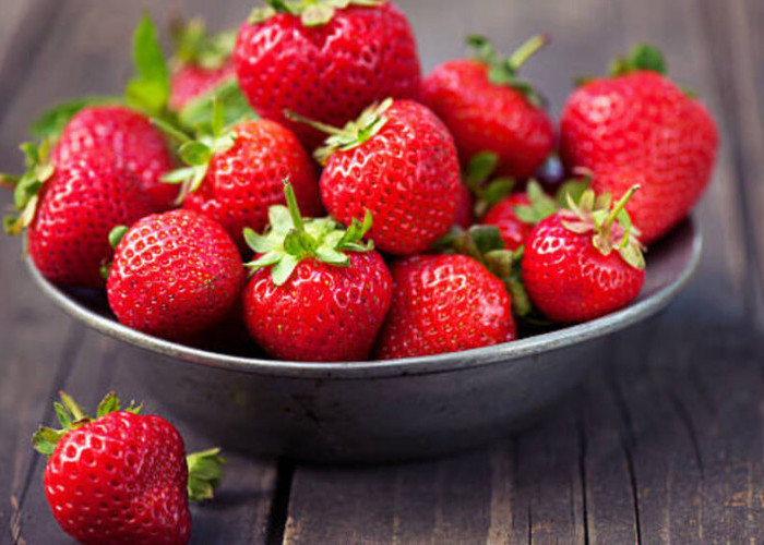 Strawberry: Enzim Pembakar Lemak untuk Mengontrol Kolesterol