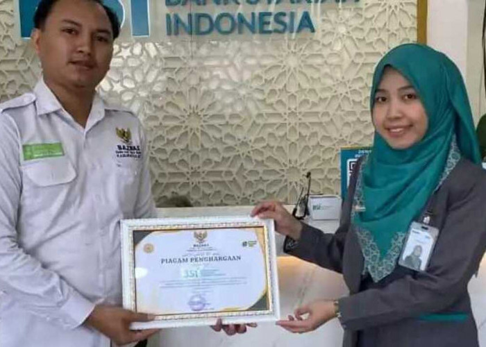 BAZNAS OKU Berikan Piagam Penghargaan