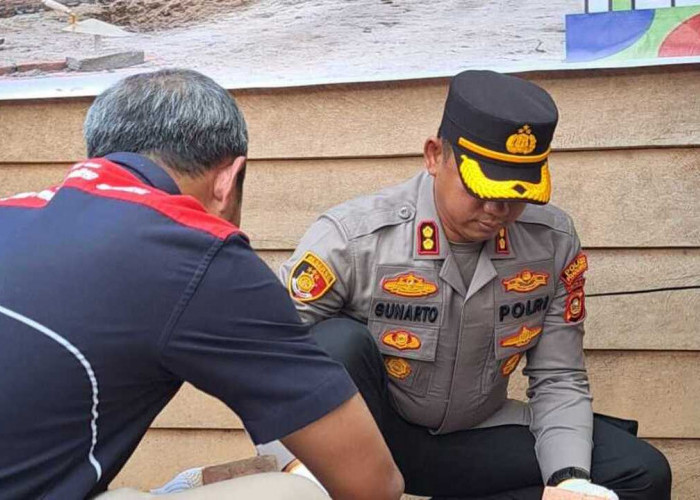 Peduli Warga Kurang Mampu, Polres Prabumulih Gandeng Perta Samtan Gas Bedah 2 Rumah TLH di Anak Petai