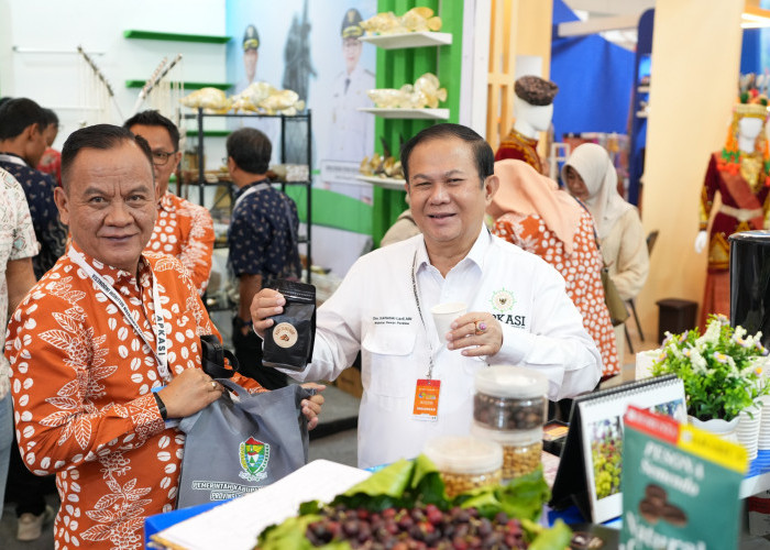 Kopi Semendo Masih Jadi Primadona Pemkab Muara Enim Tawarkan Peluang Investasi di Apkasi Otonomi Expo 2025