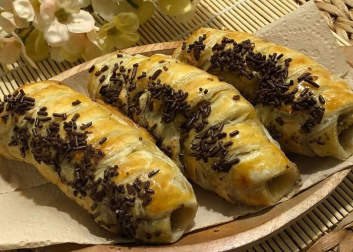 Pisang Molen, Camilan Tradisional yang Terus Bertahan di Tengah Tren Kuliner Modern