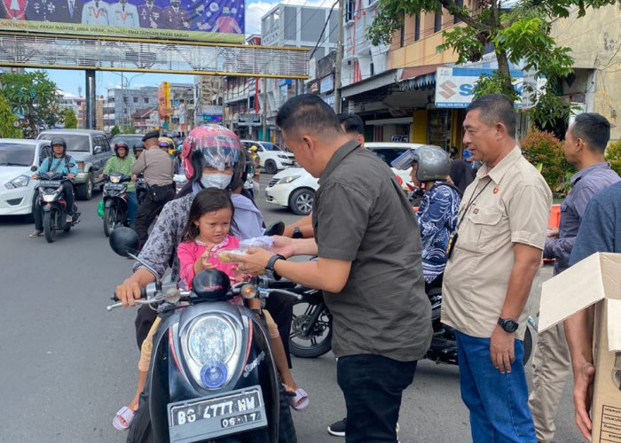 Lebih Dekat Dengan Masyarakat Melalui Berkah Ramadhan 