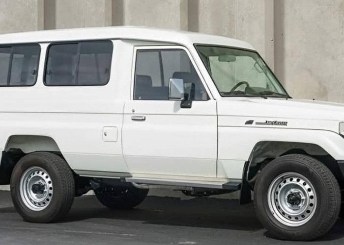 1993 Toyota Land Cruiser FZJ75 : Ikon Tangguh yang Tak Lekang oleh Waktu