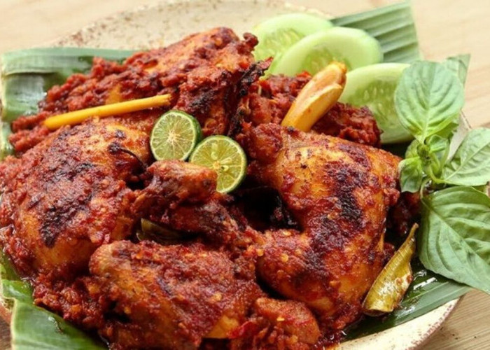Ayam Bakar Bumbu Rujak, Sensasi Pedas Manis yang Menggoda Lidah