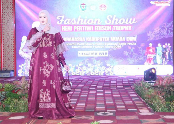 Pesona Batik Petule Tampil Memikat