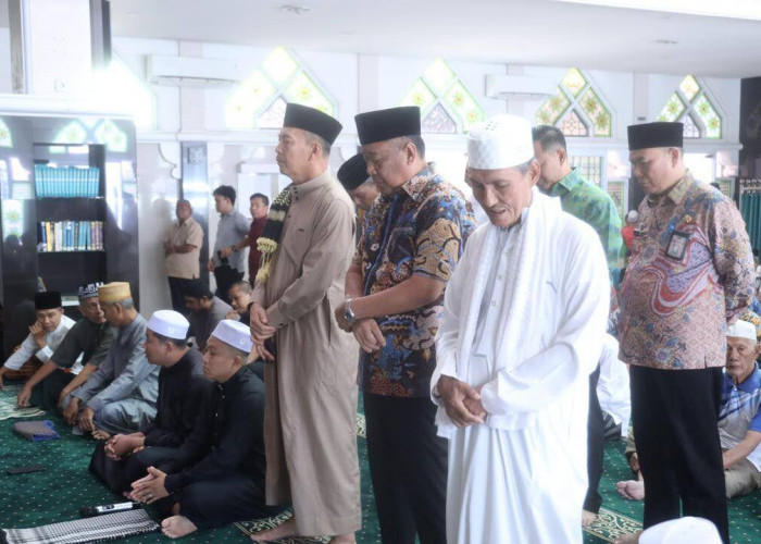 Safari Jumat Wagub Cik Ujang, Perkuat Ukhuwah dan Dekatkan Pemerintah dengan Rakyat