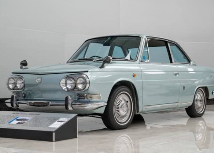 Hino Contessa 1300S: Mobil Klasik Jepang yang Terlupakan Tapi Mewah dan Langka. 
