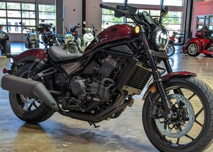 Absennya Handle Kopling pada Honda Rebel 1100 Bagai Mengendarai Motor Matic