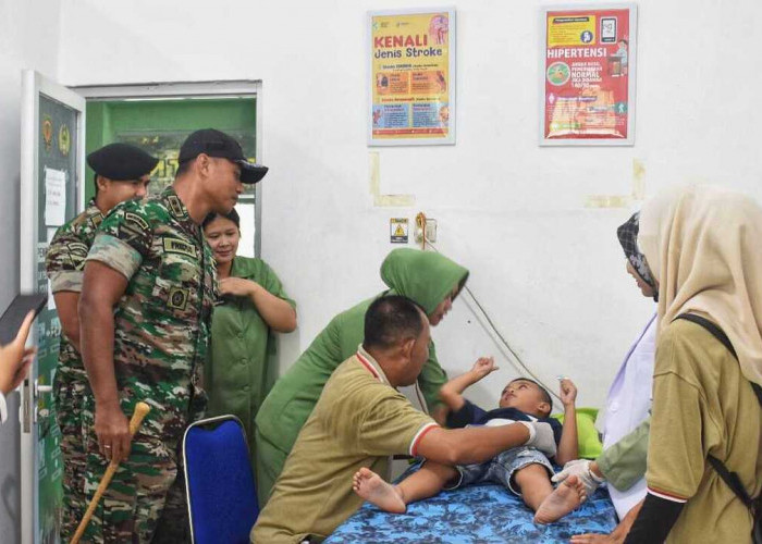 Peringati HUT ke-79 TNI, Yonkav 5/DPC Gelar Sunatan Massal