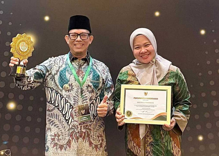 Bupati OKU Terima Penghargaan UHC 